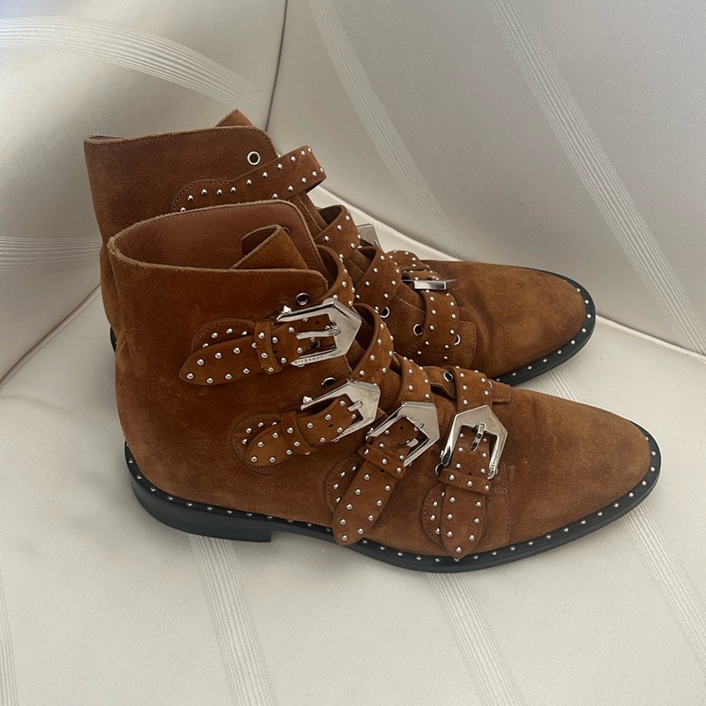 GIVENCHY PARIS Leather Studded Suede Boots, 9us